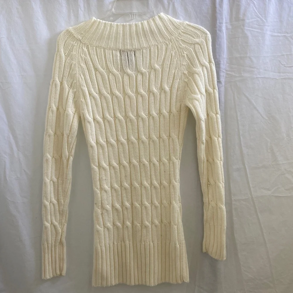 White Sweater Size: Medium
